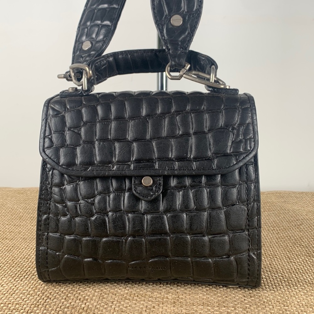 LIEBESKIND BERLIN Crossbody Croco Embossed leather Black